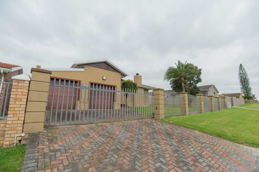 3 Bedroom Property for Sale in Rowallan Park Eastern Cape